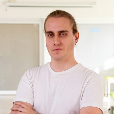 Paweł Kasprzak, technologia i zaplecze techniczne
